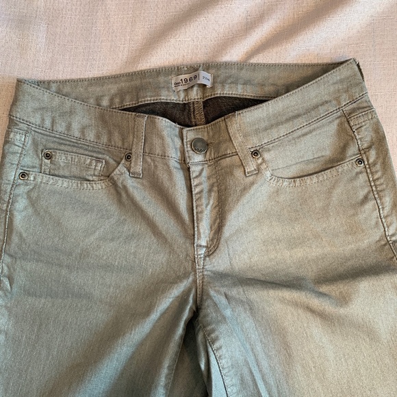 GAP 1969 Always Skinny Silver Metallic Coated Ankle Jeans 27 / 4 - Picture 7 of 13